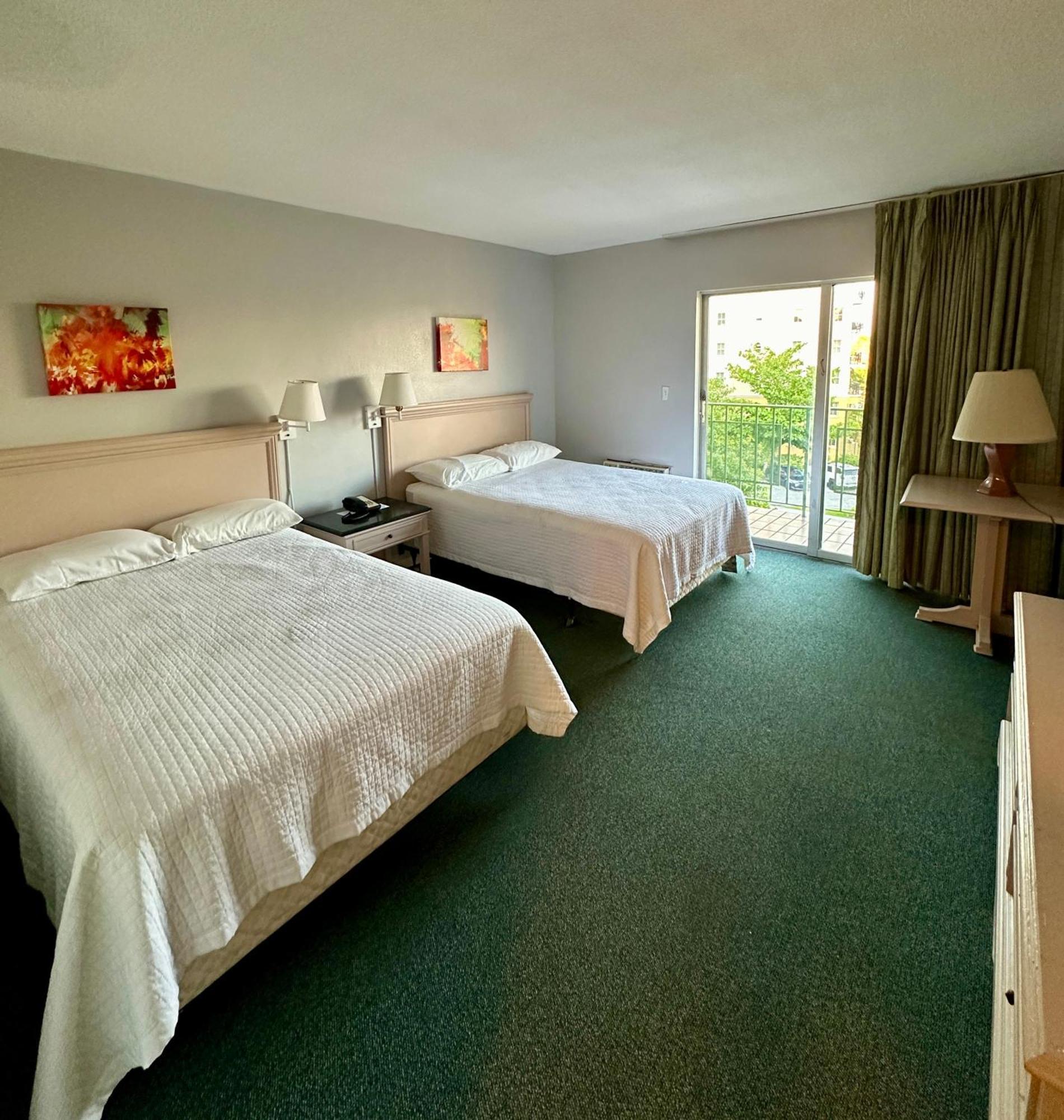 Hotel Chateaubleau Coral Gables Extérieur photo