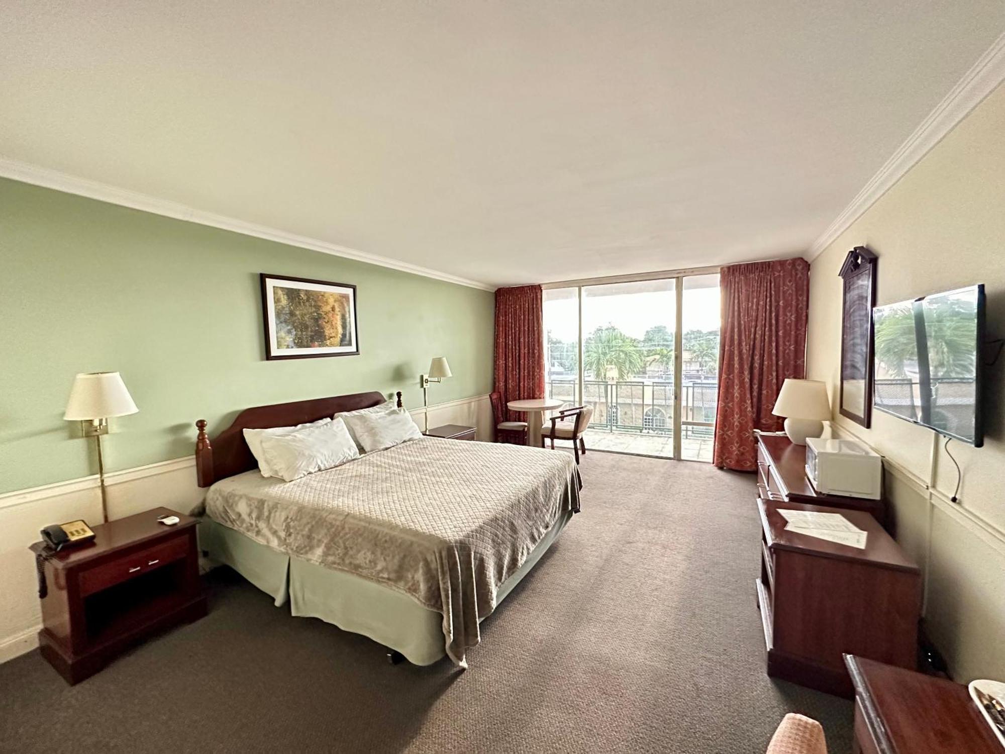 Hotel Chateaubleau Coral Gables Extérieur photo