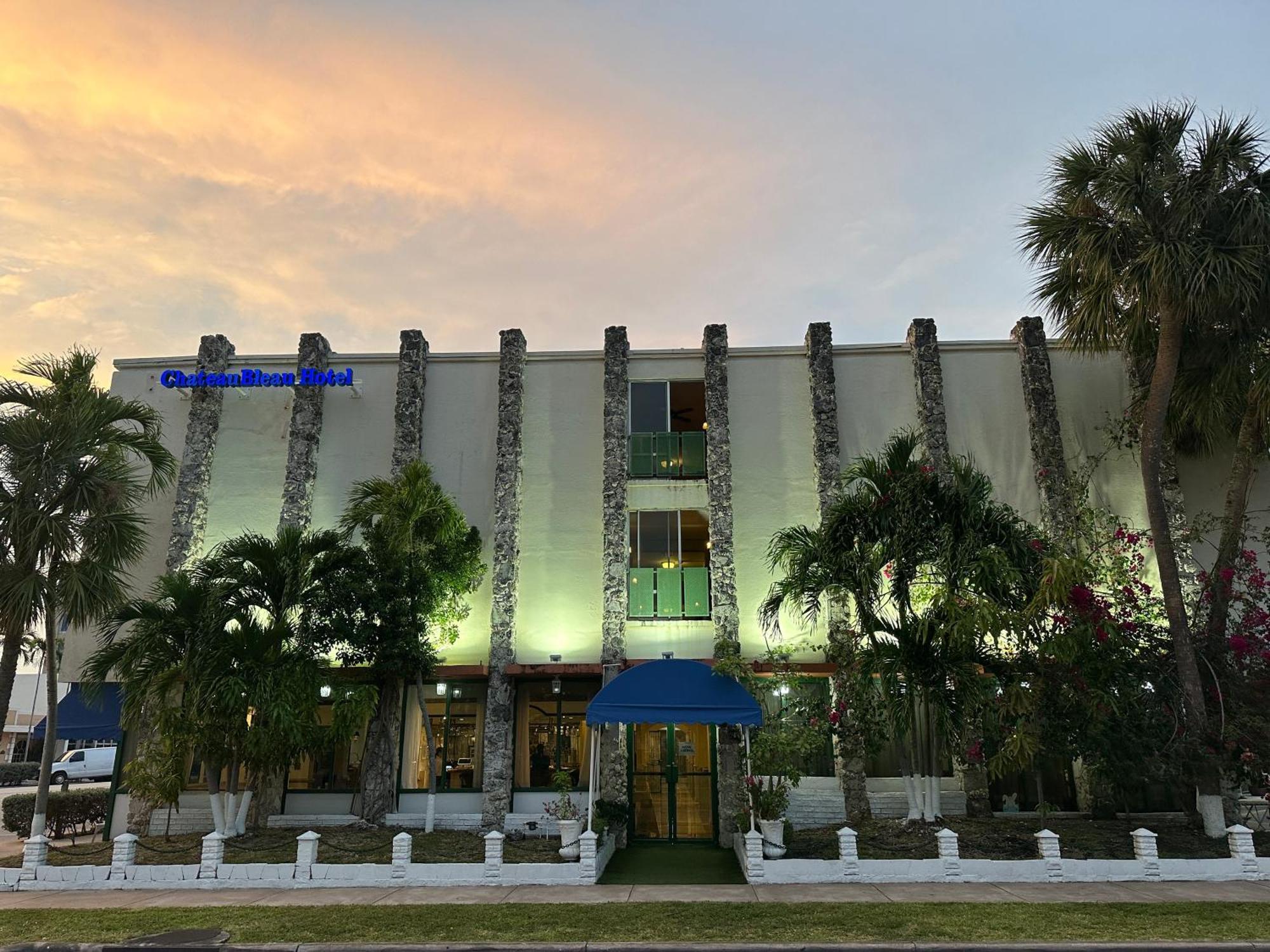 Hotel Chateaubleau Coral Gables Extérieur photo