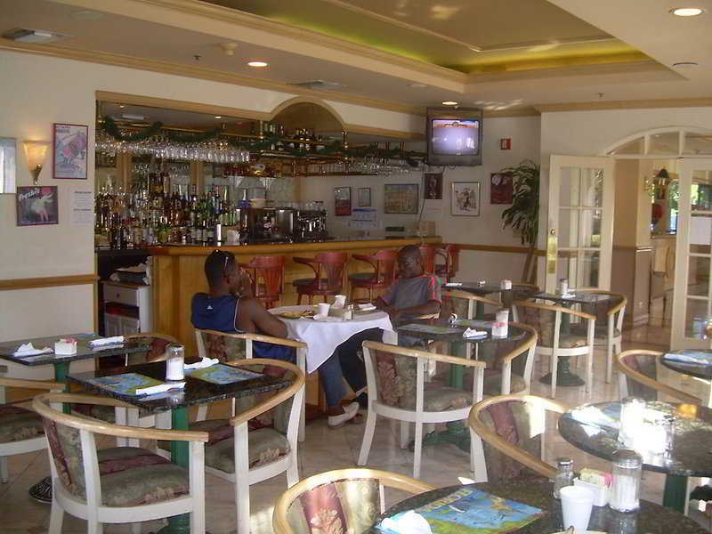 Hotel Chateaubleau Coral Gables Extérieur photo