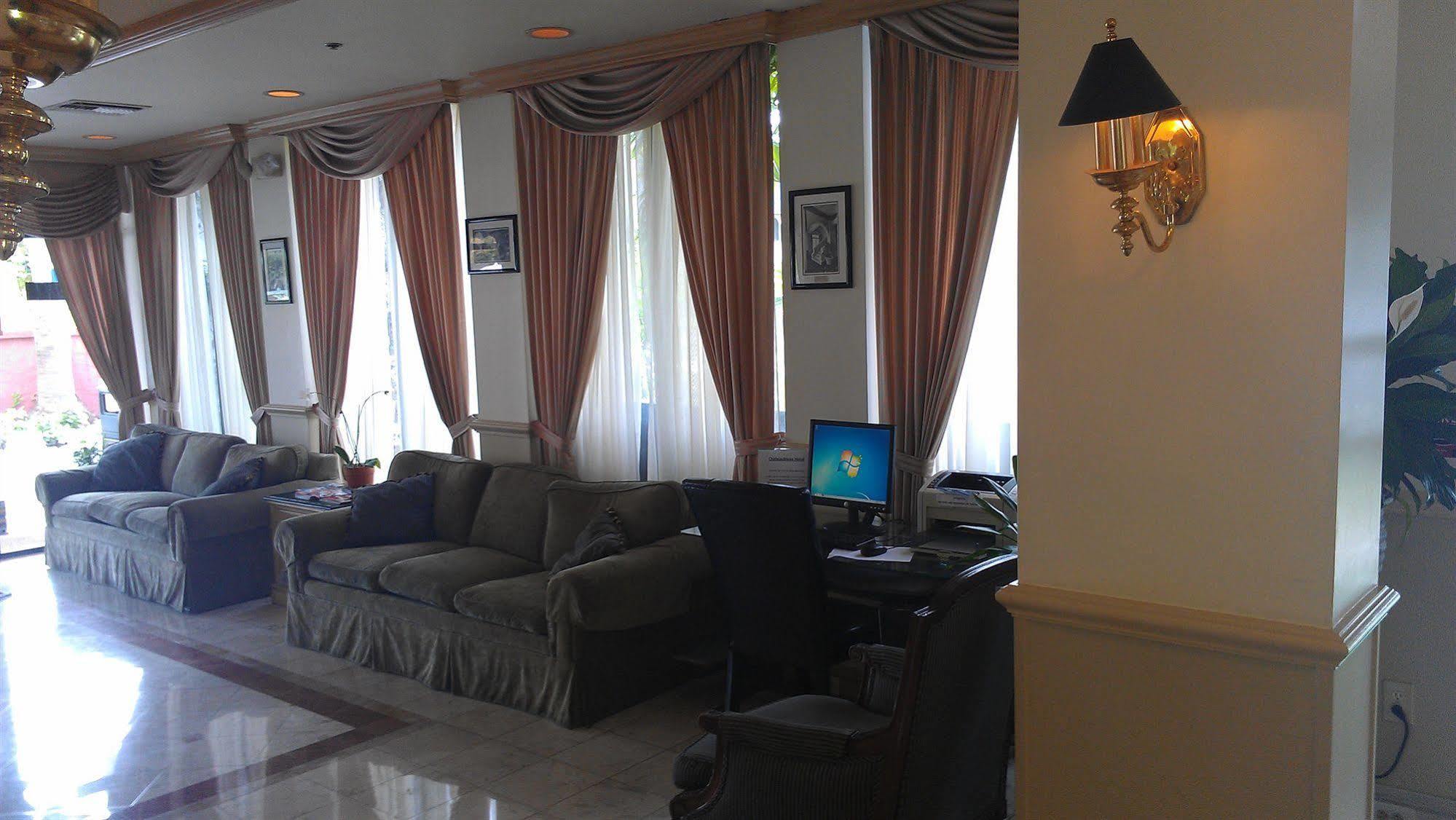 Hotel Chateaubleau Coral Gables Extérieur photo