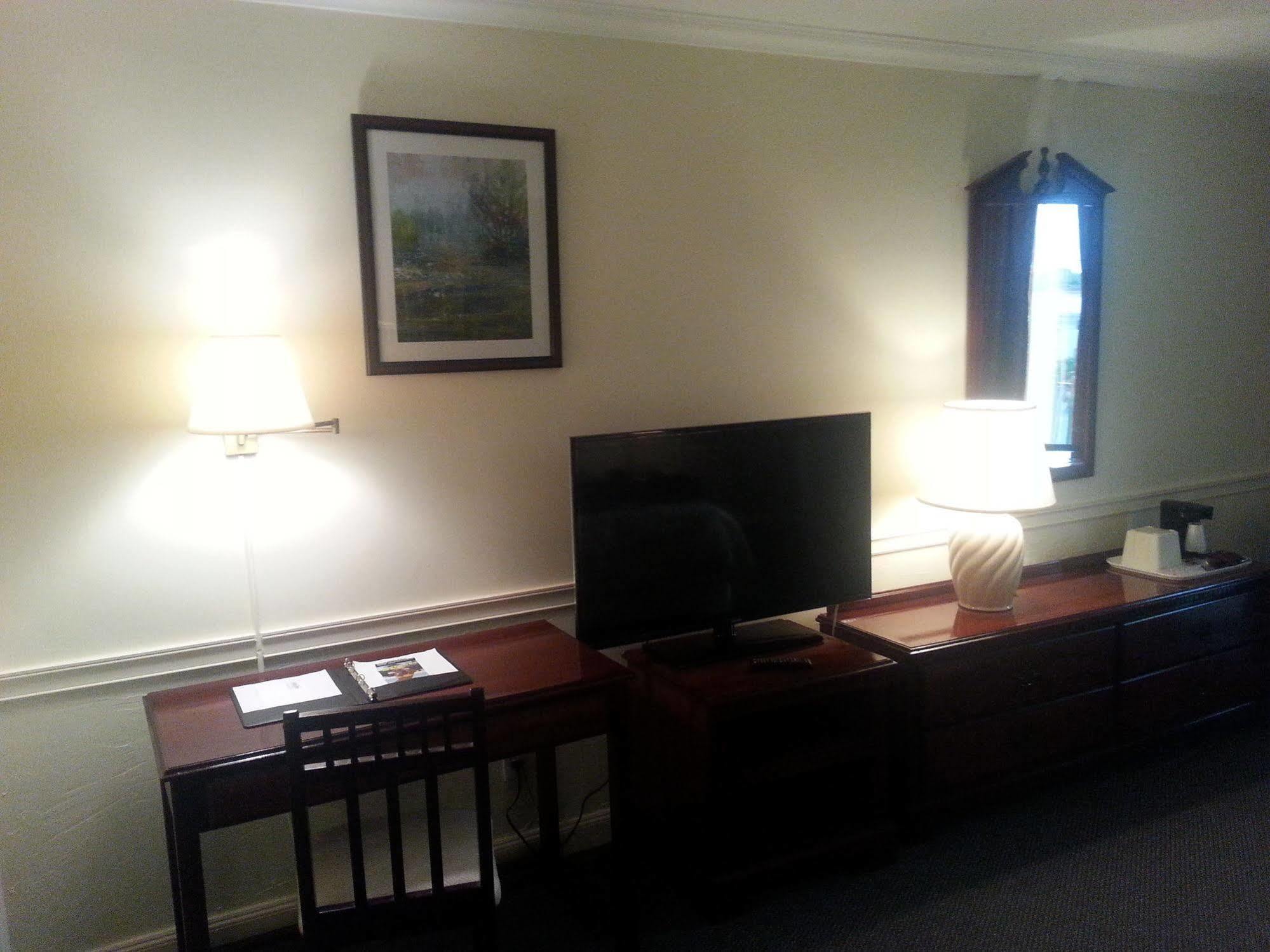 Hotel Chateaubleau Coral Gables Extérieur photo