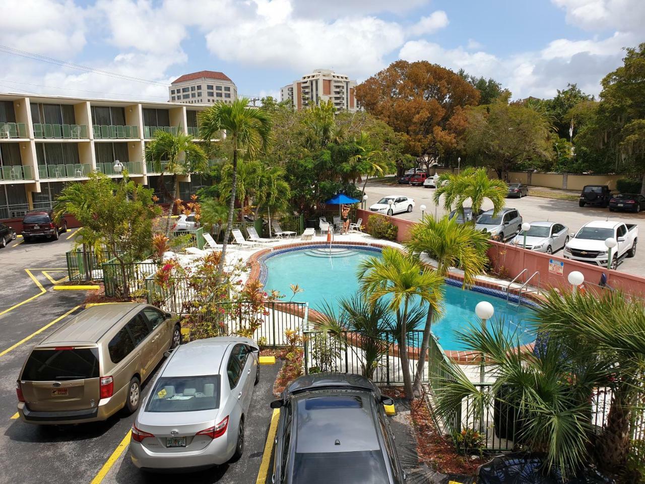 Hotel Chateaubleau Coral Gables Extérieur photo